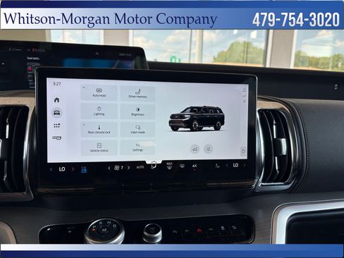 Used 2025 Ford Expedition Platinum w/ Driver's Package AWD/4WD image 27