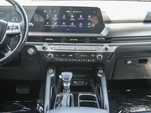 Used 2023 Kia Telluride S AWD/4WD image 16