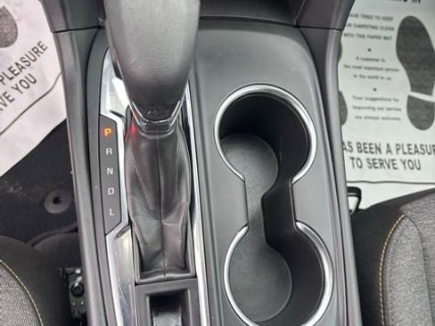 Used 2023 Chevrolet Equinox LT image 13