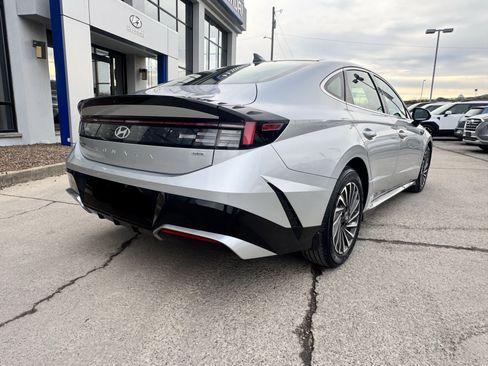 Certified 2025 Hyundai Sonata SEL image 3