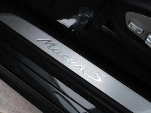 Used 2018 Porsche Macan S image 23