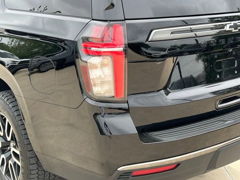 Used 2021 Chevrolet Suburban RST w/ Luxury Package image 13