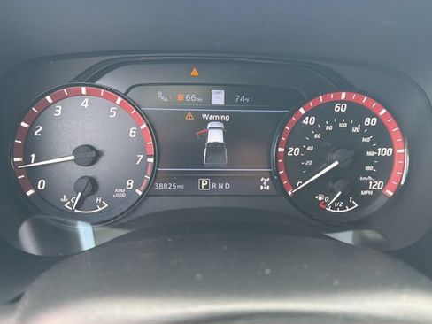 Used 2022 Nissan Frontier PRO-4X w/ Technology Package AWD/4WD image 25