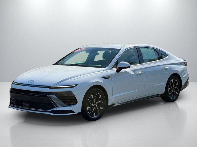 Used 2025 Hyundai Sonata SEL FWD image 5