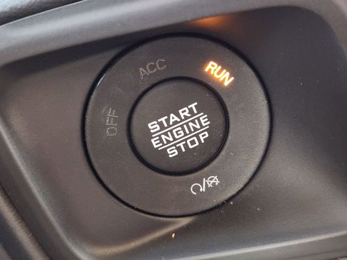 New 2026 Jeep Gladiator Sport image 17