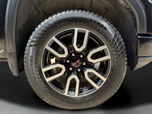Used 2024 GMC Sierra 1500 AT4 image 13