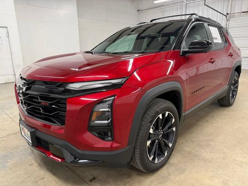 Used 2025 Chevrolet Equinox RS w/ Safety and Technology Package FWD image 5