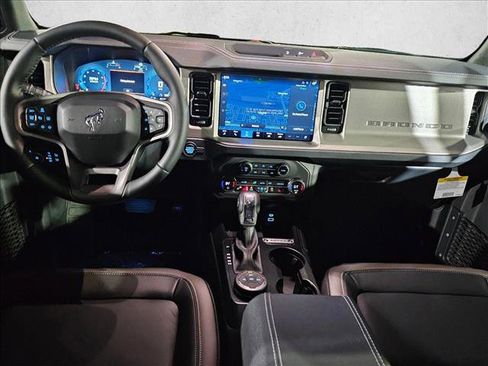 New 2025 Ford Bronco Outer Banks image 15