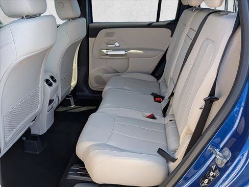 New 2026 Mercedes-Benz GLB 250 4MATIC image 17