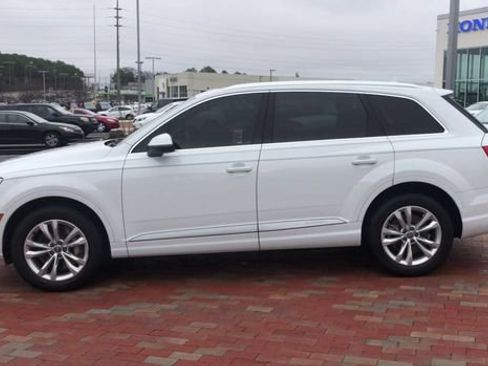 Used 2017 Audi Q7 3.0T Premium Plus AWD/4WD image 5
