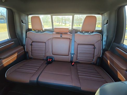 Used 2026 GMC Sierra 2500 Denali Ultimate image 22