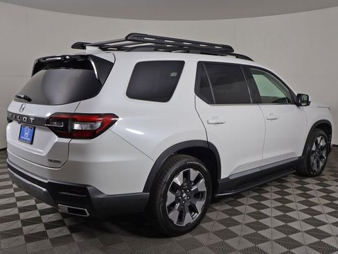 Used 2017 Honda Pilot Elite image 15