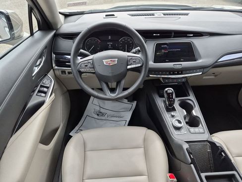 Certified 2023 Cadillac XT4 Luxury w/ Cold Weather Package FWD image 20