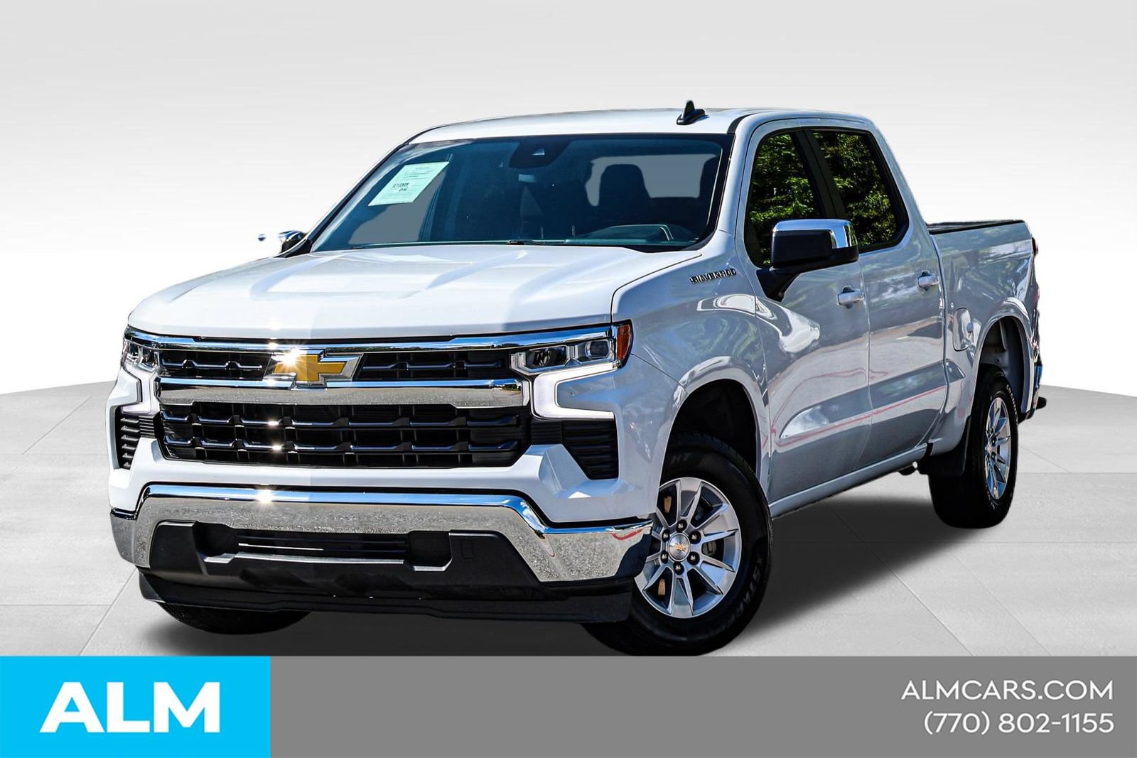 Used 2025 Chevrolet Silverado 1500 LT RWD image 1