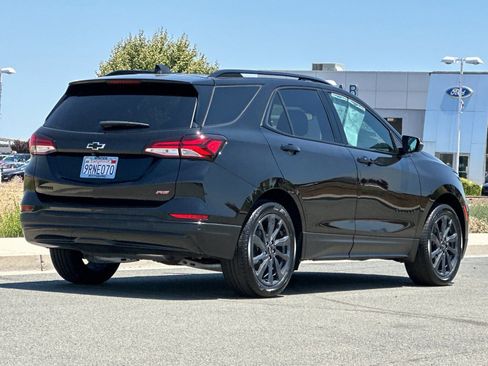 Used 2024 Chevrolet Equinox RS w/ RS Leather Package image 4