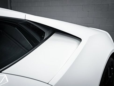 Used 2016 Lamborghini Huracan LP 610-4 image 26