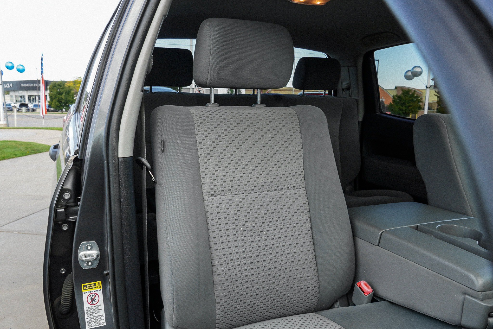 Used 2013 Toyota Tundra 4x4 CrewMax w/ Tow Pkg image 25