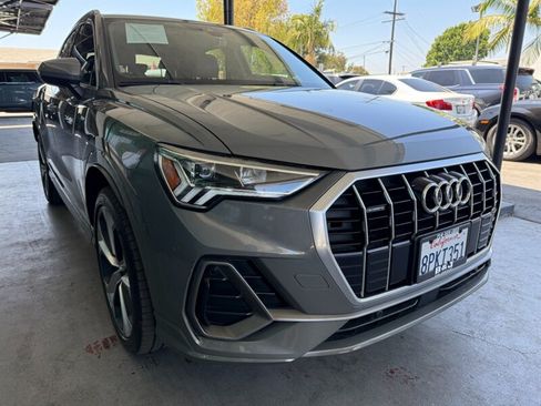 Used 2019 Audi Q3 2.0T Premium Plus w/ Premium Plus Package AWD/4WD image 9