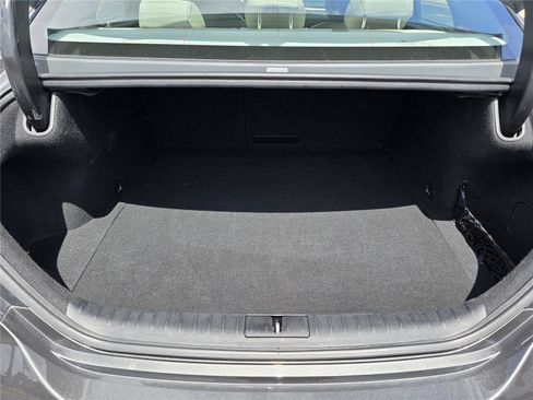 Used 2023 Genesis G70 2.0T RWD image 38