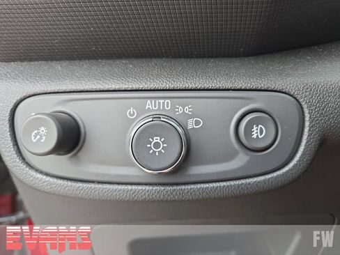 Used 2022 Chevrolet TrailBlazer RS AWD/4WD image 16