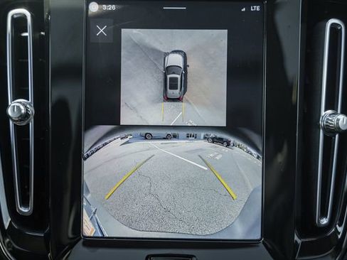 Certified 2024 Volvo XC40 B5 Ultimate AWD/4WD image 45