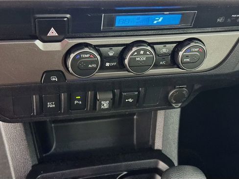Used 2022 Toyota Tacoma SR5 image 22