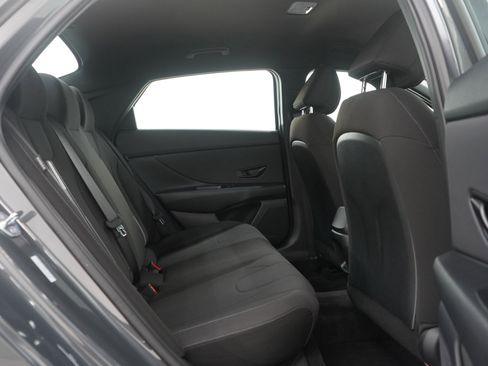 Certified 2025 Hyundai Elantra Sport image 12