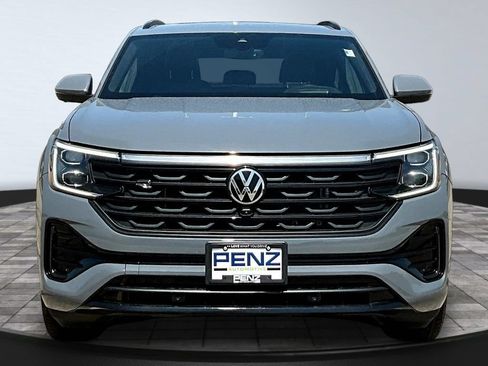 Used 2024 Volkswagen Atlas Cross Sport SEL Premium R-Line AWD/4WD image 2