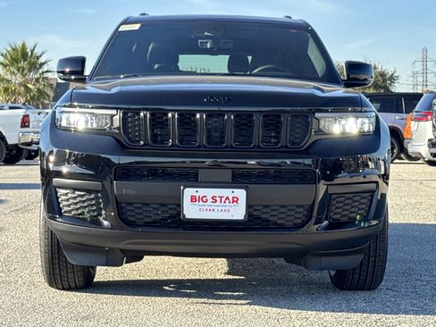 New 2025 Jeep Grand Cherokee L Altitude image 5