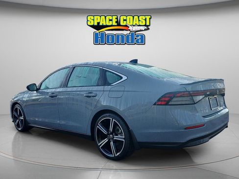 Used 2023 Honda Accord Sport image 6