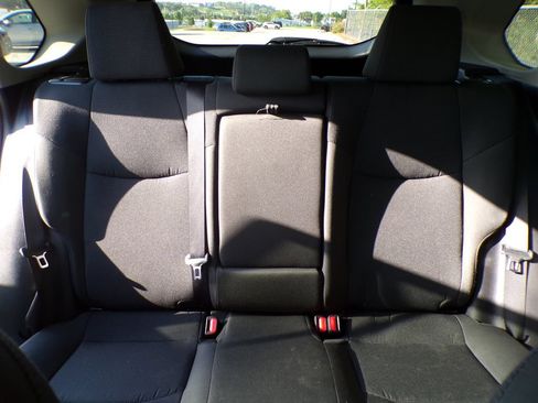 Used 2024 Toyota RAV4 LE AWD/4WD image 20