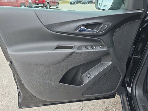 Used 2021 Chevrolet Equinox LT image 15