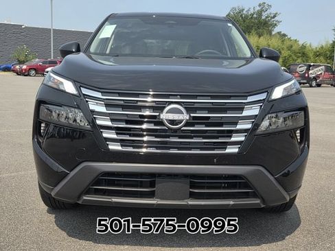 Used 2026 Nissan Rogue SV FWD image 8