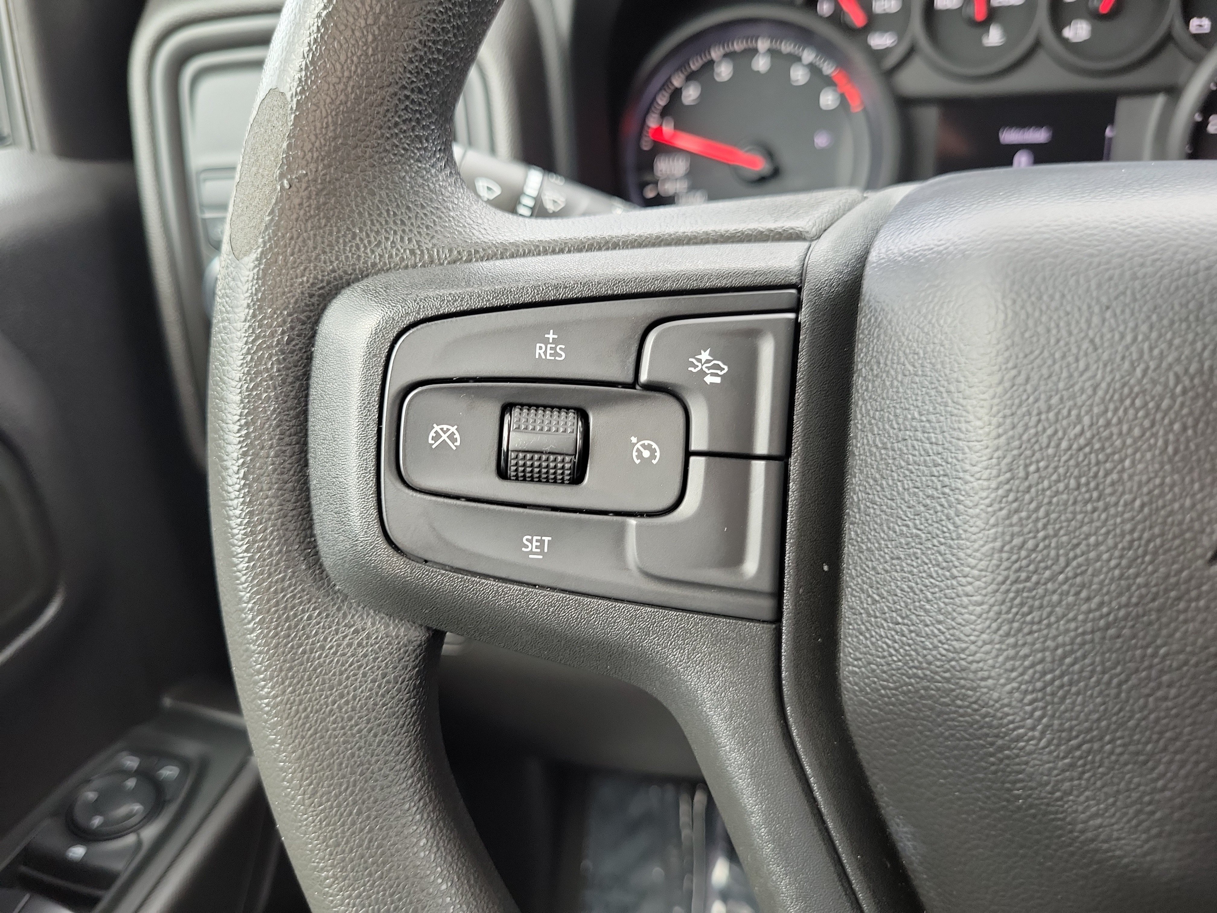 Used 2024 Chevrolet Silverado 1500 Custom RWD image 18