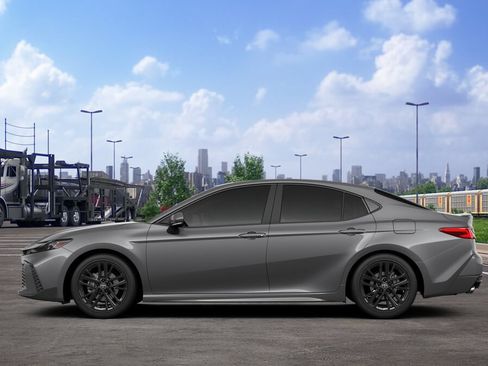 New 2026 Toyota Camry SE FWD image 4