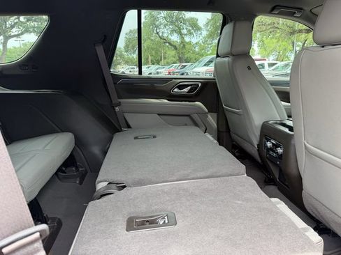 Used 2023 GMC Yukon SLT w/ Max Trailering Package AWD/4WD image 18