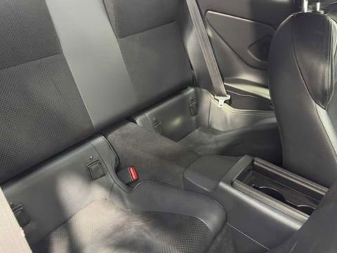 Used 2022 Toyota GR86 Premium image 14