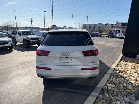 Used 2017 Audi Q7 3.0T Prestige w/ Prestige Package image 6
