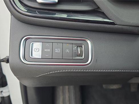 Used 2025 Buick Enclave Sport Touring FWD image 25