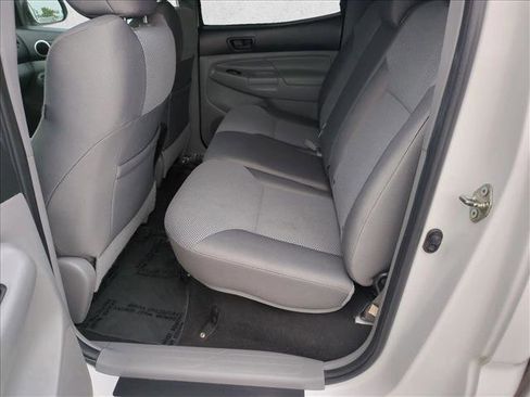 Used 2014 Toyota Tacoma PreRunner w/ TRD Sport Package image 18