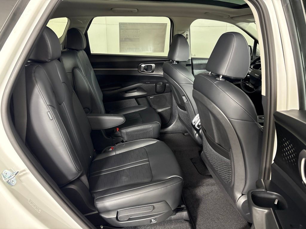 New 2026 Kia Sorento EX w/ EX Premium Package FWD image 21