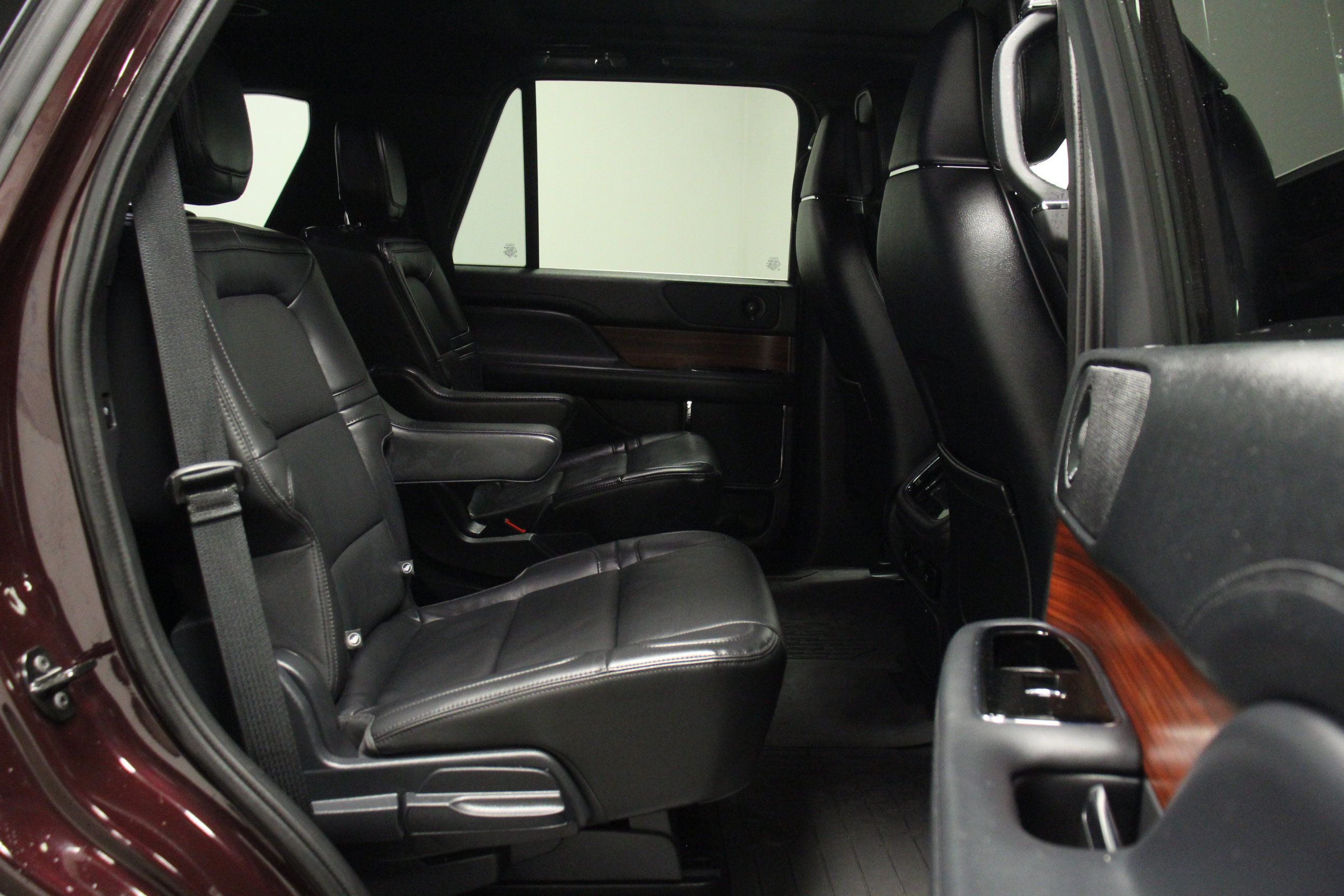 Used 2024 Lincoln Navigator Reserve AWD/4WD image 17
