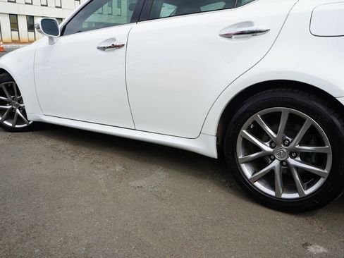 Used 2013 Lexus IS 250 RWD image 6