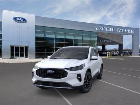 New 2025 Ford Escape SE w/ PHEV Premium Package image 2