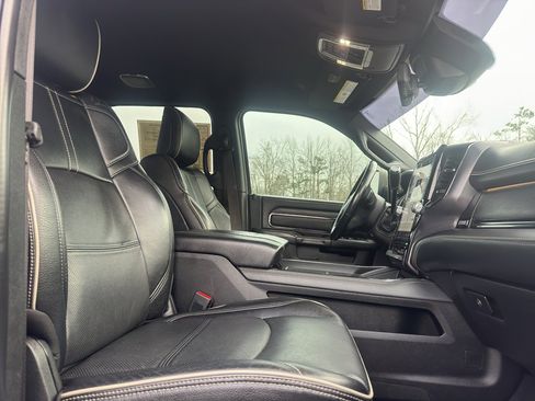 Used 2022 RAM 2500 Limited image 16