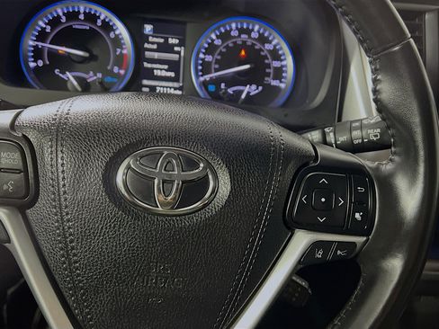 Used 2019 Toyota Highlander Limited image 20