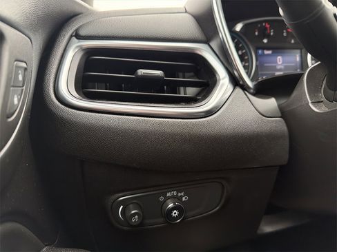 Certified 2024 Chevrolet Equinox LT image 10