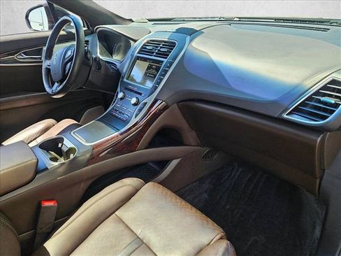 Used 2018 Lincoln MKX Black Label w/ Driver Assistance Package AWD/4WD image 22