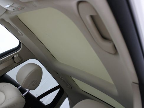 Used 2022 Mercedes-Benz GLC 300 4MATIC image 17