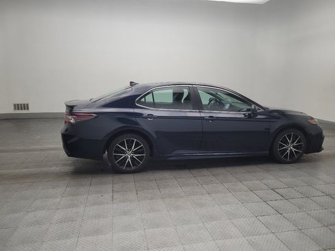 Used 2021 Toyota Camry SE FWD image 10
